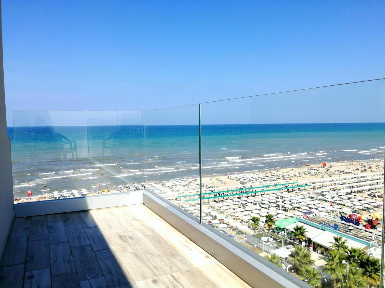 Hotel Diplomatic Riccione Exterior foto